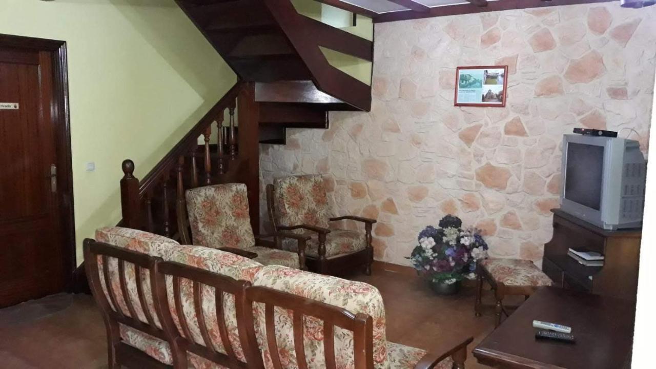 Hotel Meson El Pucheru Barcenaciones Exteriér fotografie